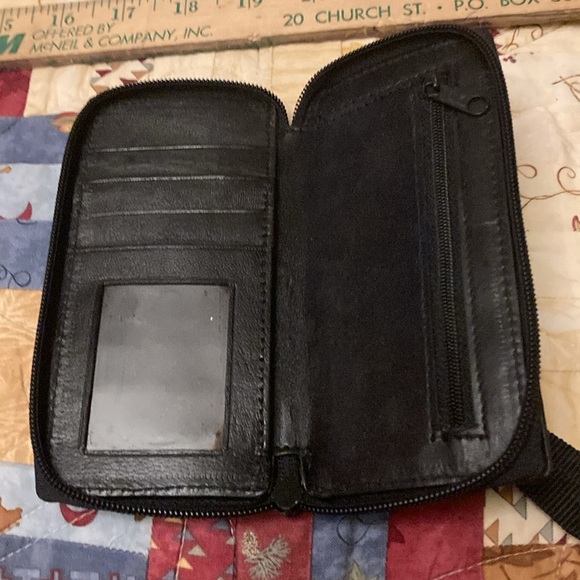 Leather wristlet black new no tag - Picture 5 of 7